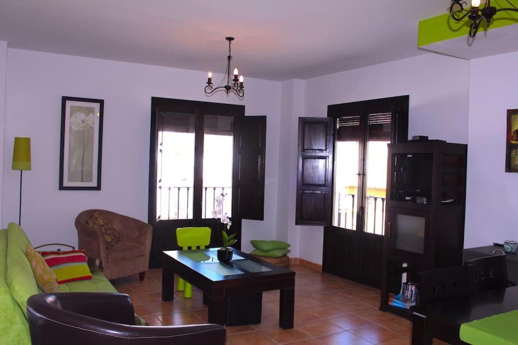 Boutique Style Apartment In Velez De Benaudalla - Near Salobrena Exterior photo